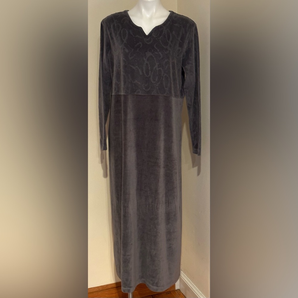J. JILL Gray Soft Comfy Velvet Long Sleeve V Neck  Maxi Dress Slit In Back Sz L.
